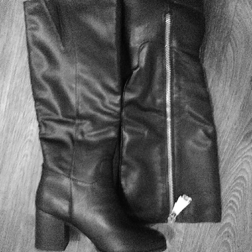 Ladies boots